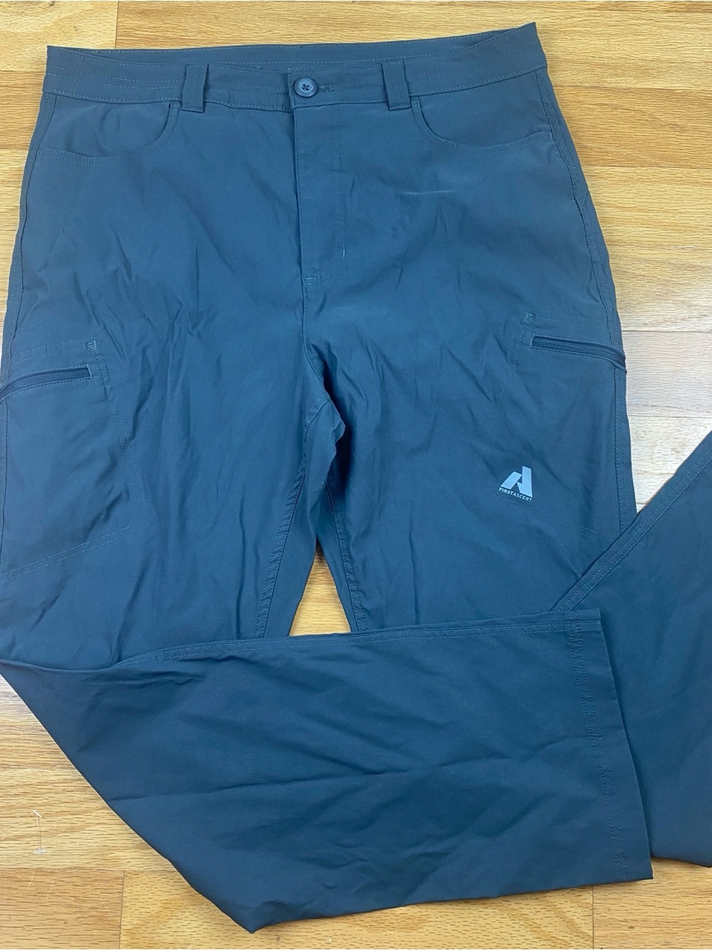 Eddie Bauer First Ascent Pants Womens T16 Gray Nylon Stretch Outdoor Hiking Crop